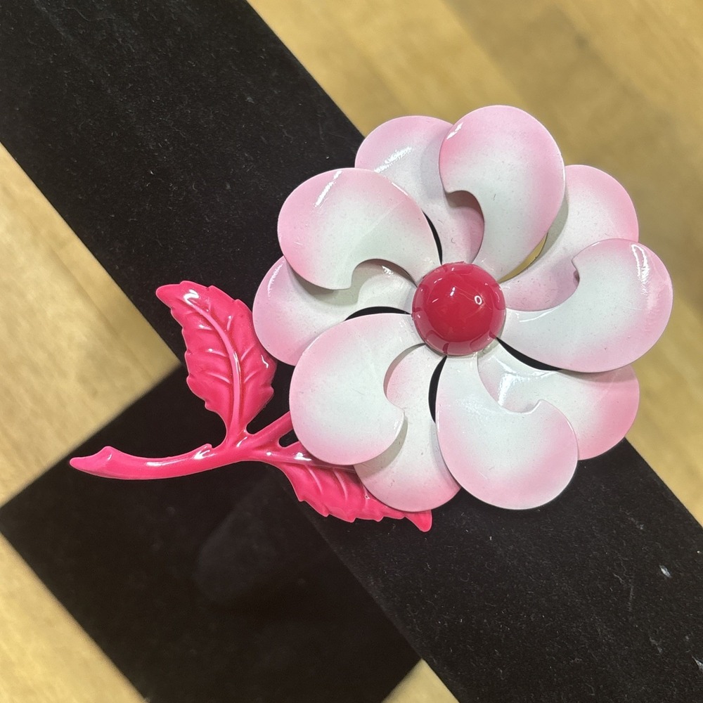 Vintage 1960s Pink White Ombre Enamel Flower Brooch Mod Flower Power Large